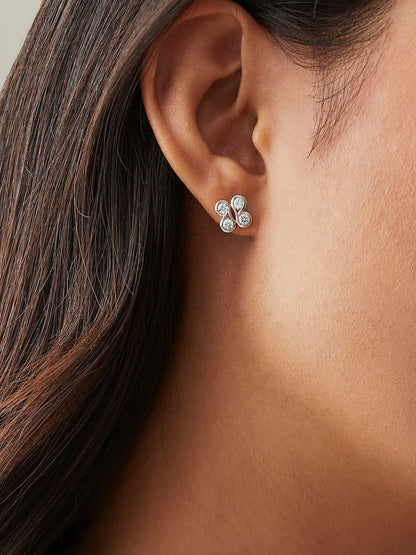 0,08 Karat E Renk Pırlanta Küpe